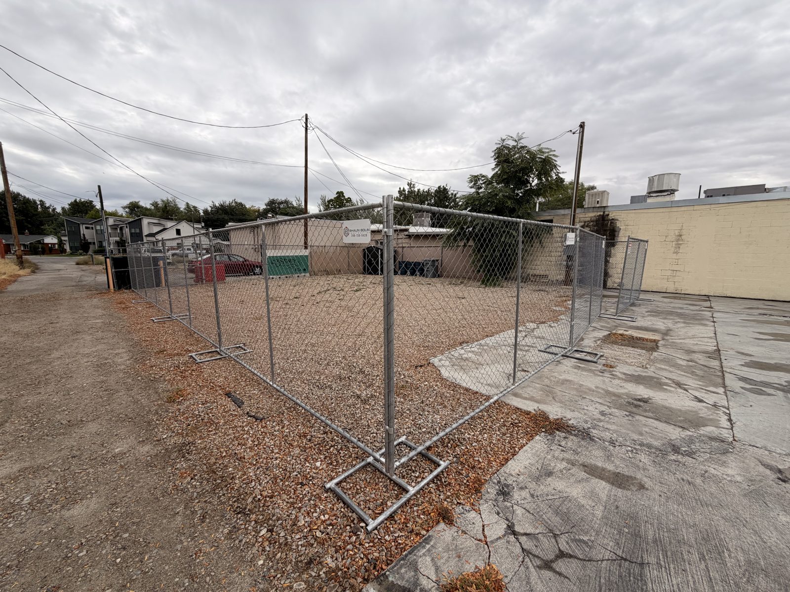 Temporary fence around a vacant lot